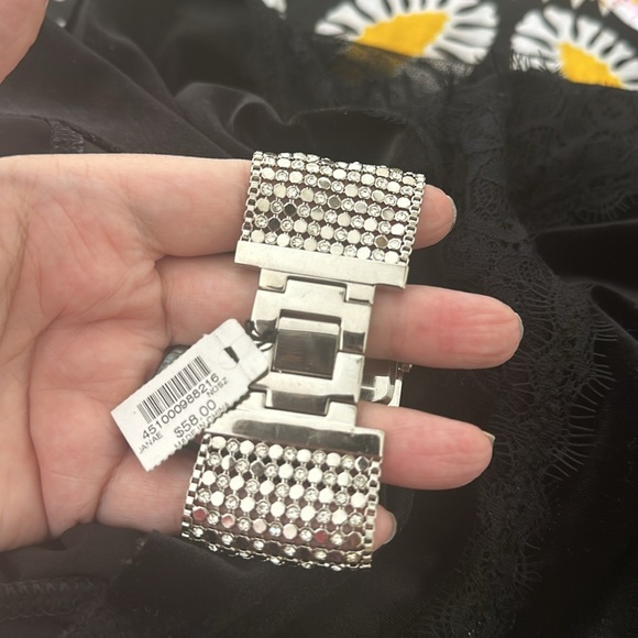 Chico’s Chain link Rhinestone Watch. - Picture 3 of 8